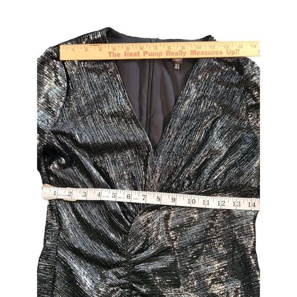 Maggy London Holiday‎ Sequin Dress Women Sz 8 Striped Long Sleeve Designer - Picture 5 of 8